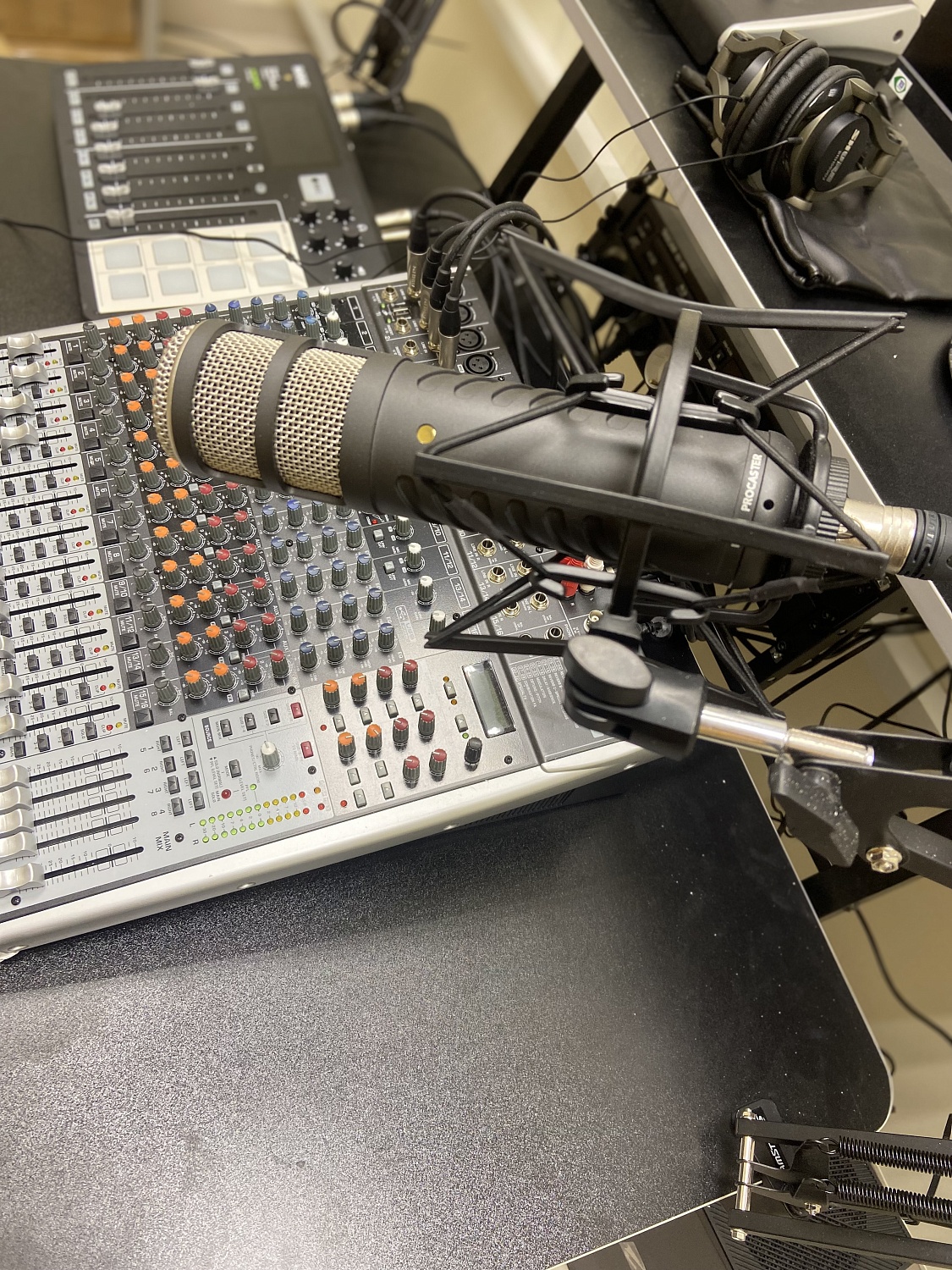 Studia za radijsko oddajanje in snemanje